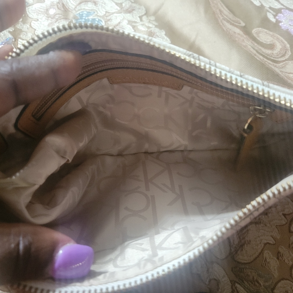 Crossbody purse